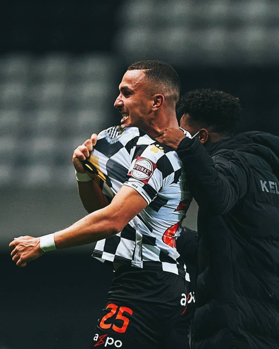 vaiemboragatuno's tweet photo. Temos pessoas no bessa que andam ao sabor dos seus interesses pessoais, ora apoia um ora apoia outro ora odeia o murta ora ja gosta, parem de viver do BOAVISTA... Cambada de mamoes https://t.co/eXZ9WN2JGT