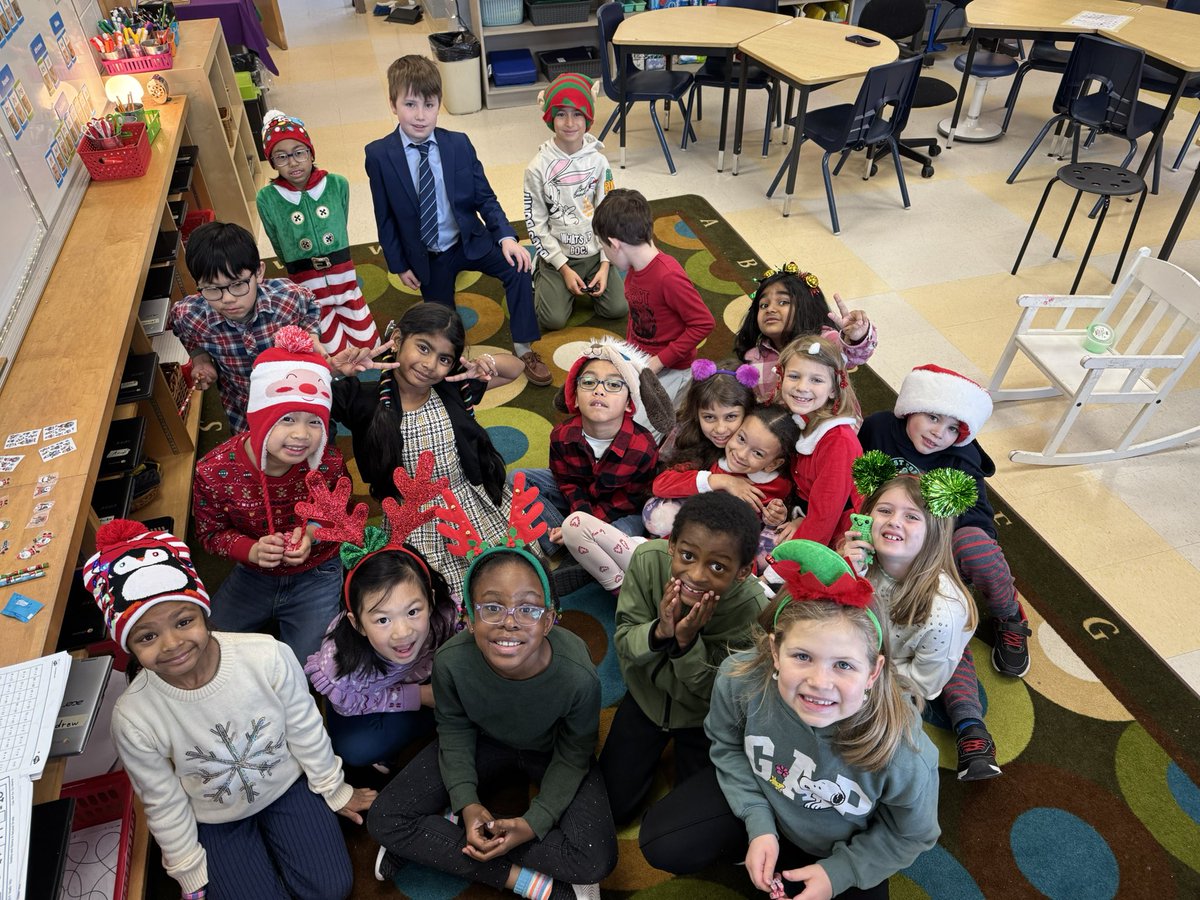 This bunch is extra excited for Christmas! 🎄