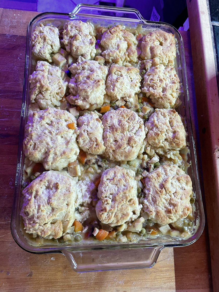 amberspanks's tweet photo. Pot pie time https://t.co/uwMldAr0Mz