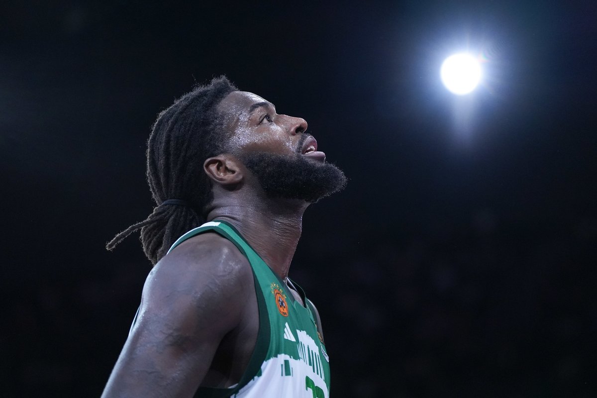 Be_BasketFr's tweet photo. 🤞 La promesse de Mathias Lessort...

🗣️ "Je reviendrai plus fort que jamais !" 

🩼 https://t.co/Ii91834kO1 https://t.co/JHG2TJk61Z