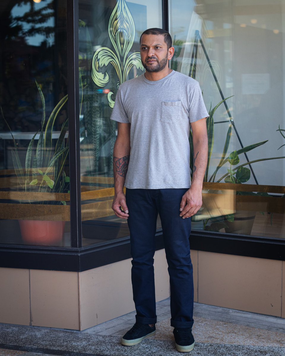 csoutpoststl's tweet image. Our first 100% USA-made jeans, the Vidalia Mills Indigo/Black selvedge, are in stock now. They are available in two fits: the Cobra slim straight and the Adder relaxed tapered. Click on the link below to see the entire collection.

bit.ly/crimsonserpent…