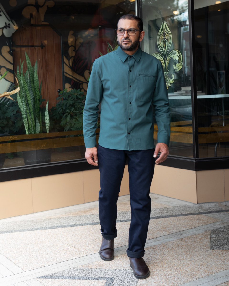 csoutpoststl's tweet image. Our first 100% USA-made jeans, the Vidalia Mills Indigo/Black selvedge, are in stock now. They are available in two fits: the Cobra slim straight and the Adder relaxed tapered. Click on the link below to see the entire collection.

bit.ly/crimsonserpent…