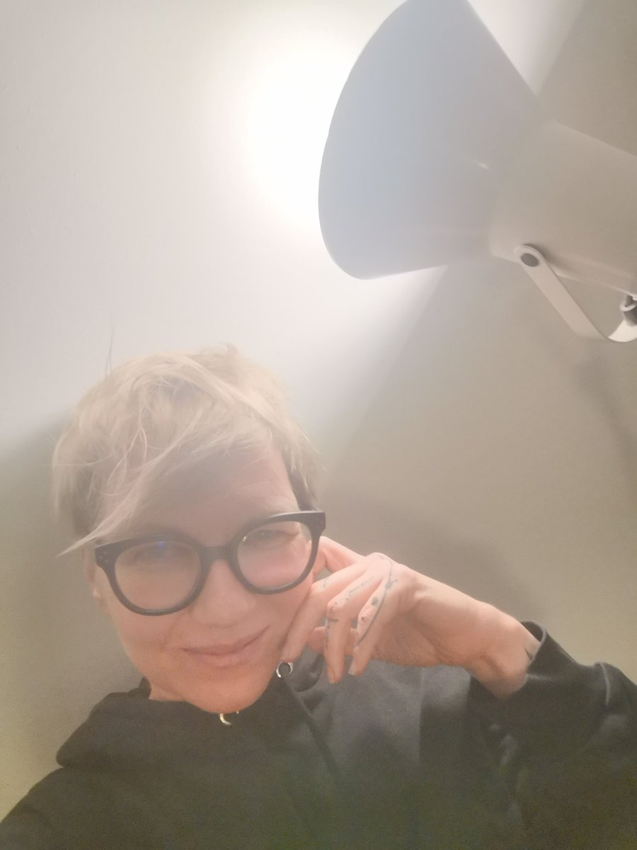 Julia Petschinka tweet media