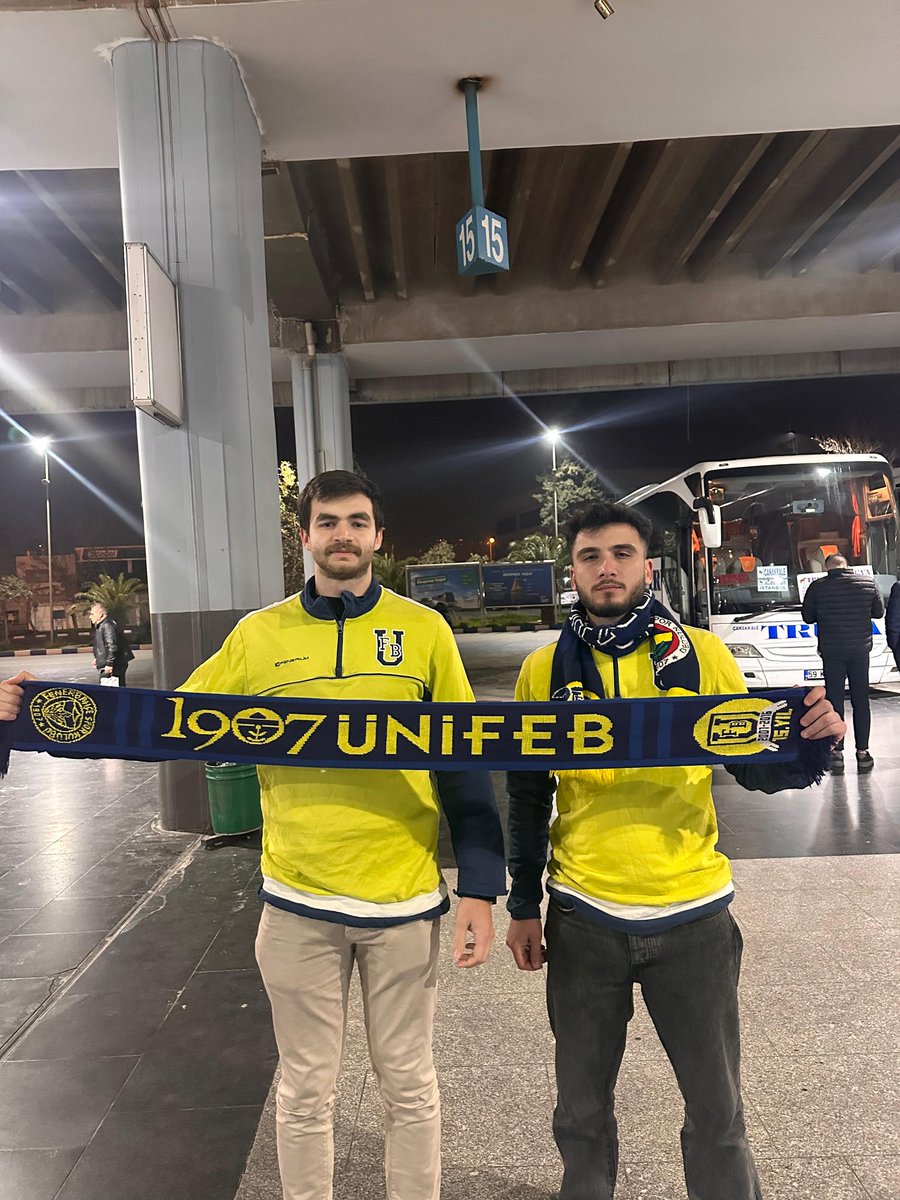 1907 ÜNİFEB İzmir Kâtip Çelebi Üniversitesi örgütlenmesi olarak İkas Eyüpspor - Fenerbahçe karşılaşması için İstanbul yolundayız.
#FenerbahçeninYolunda