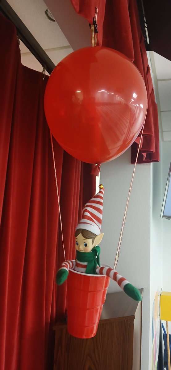 MarionExtDay's tweet image. Coco is on the move in MAP @WyominaWarriors. Monday she went horseback riding with some friends. Tuesday she was off to the races with a sack race and Wednesday she got a bird’s eye view of the program from a hot air balloon.