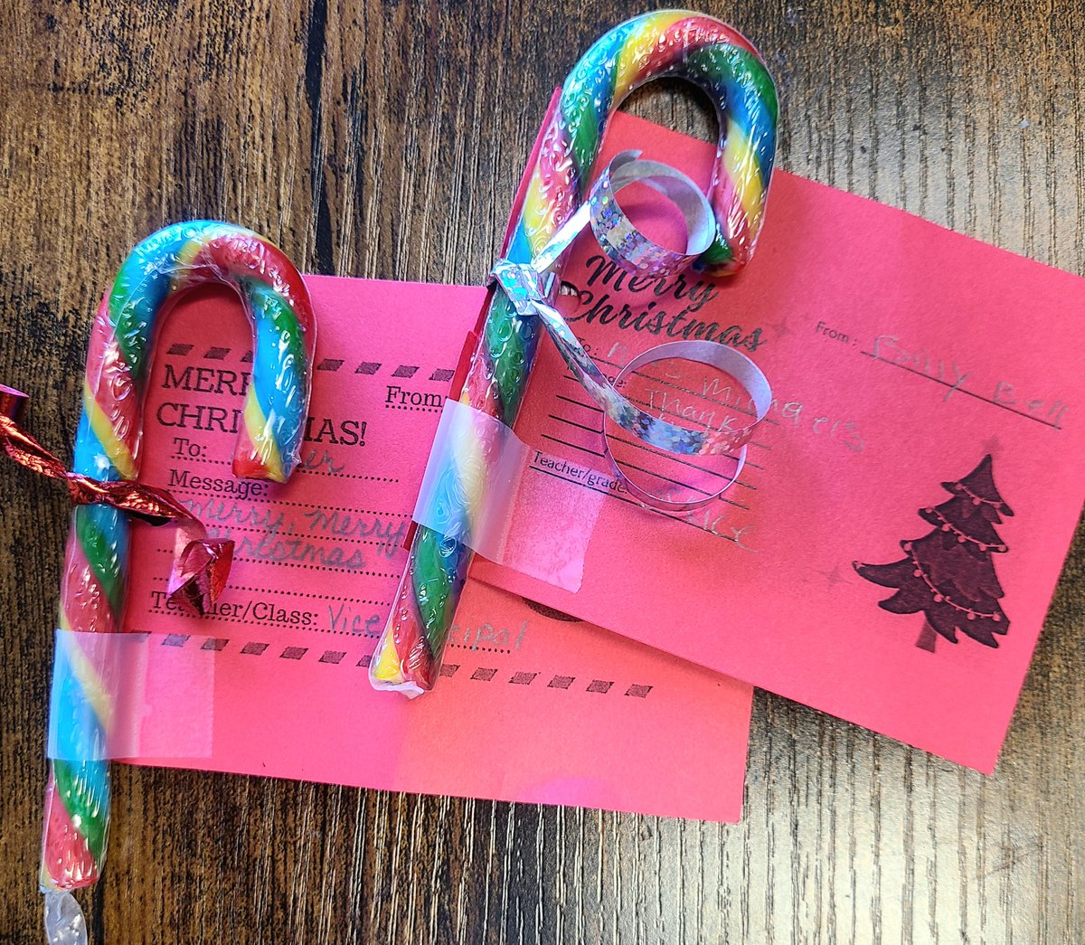 The St. Francis student council has done it again! Through Chirstmas candy-gram sales, they have raised over $1500 for families in our community ❤️ #PVNCBeingCommunity #PVNCBeingWell <a href="/JulieA_Selby/">Julie Selby</a>