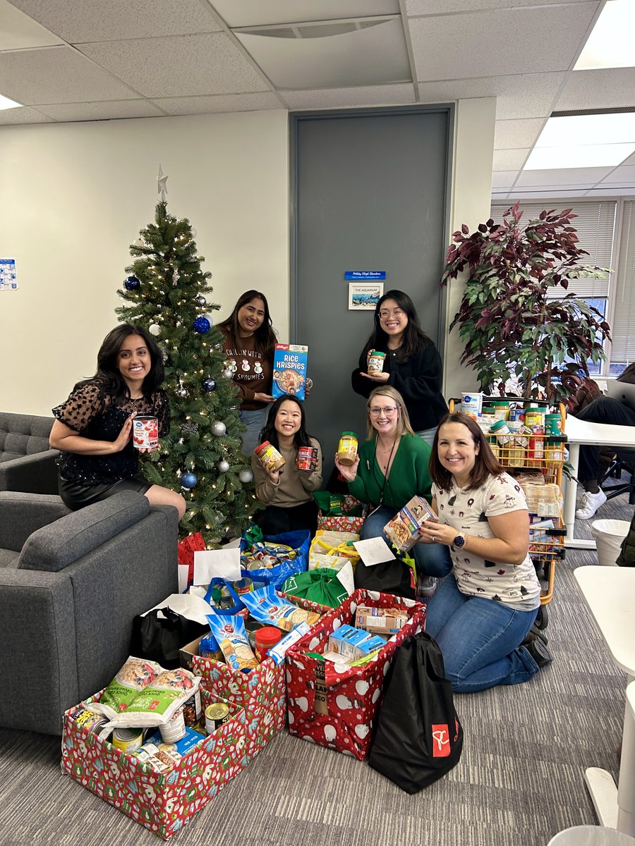 This season, our team came together to support <a href="/DailyBreadTO/">DailyBreadFoodBank</a> by organizing a holiday food drive!

At OceanMD, we believe that the spirit of giving and teamwork - it’s part of our culture. A huge thank you to everyone who contributed and made this possible! ❤️