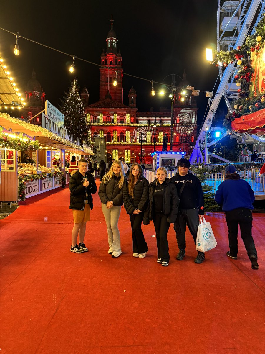 Amy Enable tweet media