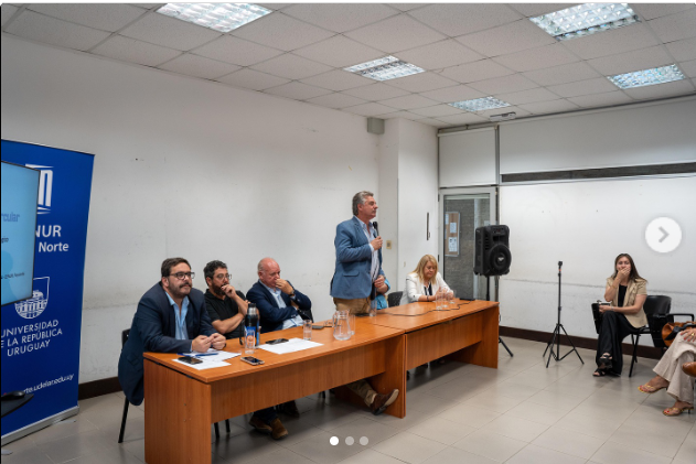151Lista's tweet photo. El subsecretario del Ministerio de Ambiente. @GerardoAmarilla participó -junto a otras autoridades- de la Inauguración de la Sede del centro Tecnológico en Bioeconomía Circular y Primer Consejo Consultivo en Paysandú. https://t.co/uocFJJGnPv