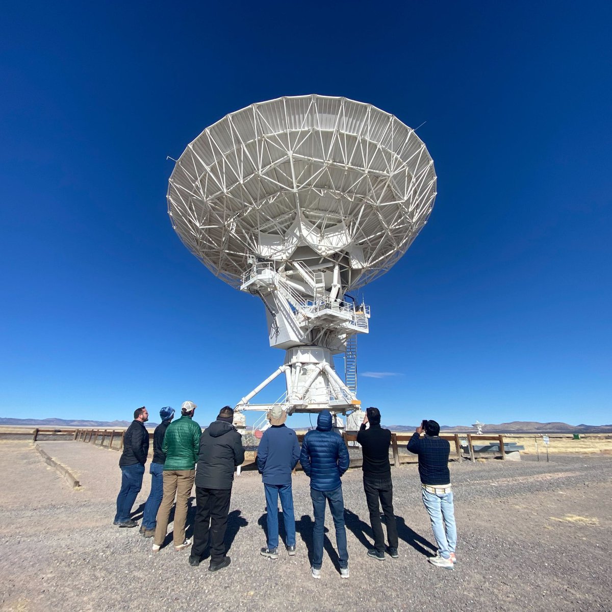hoonify_tech's tweet image. The Hoonify team had the privilege of visiting the #VeryLargeArray &amp;amp; we&apos;re exited for what the Next Generation Very Large Array will bring. Thank you to our tour guide and scientist, Rick Perley, for his fascinating insights.
#ngVLA #Astronomy #Innovation #Hoonify #TurbOS #NRAO