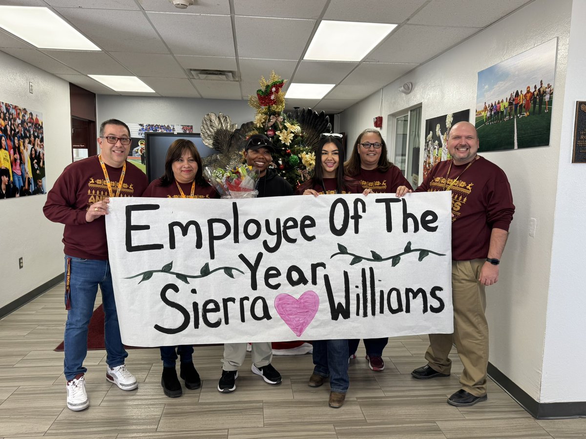 We are excited to announce that Ms. Sierra Williams has been recognized as Campus Support of the Year! 🎉 Her tireless dedication and behind-the-scenes efforts plays an essential role in making our school community a better place for everyone! Congratulations!
