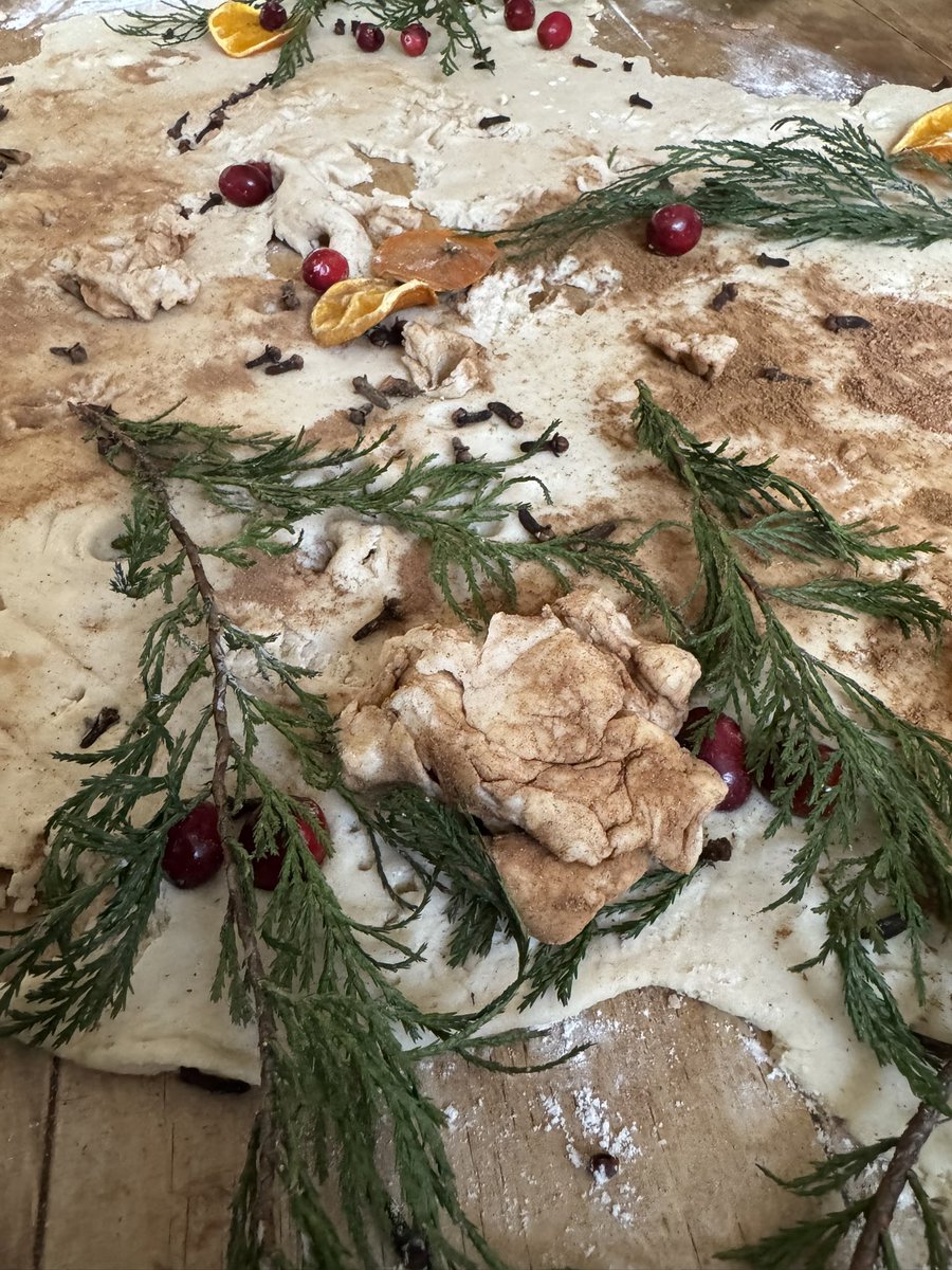 Monnow Primary School tweet media