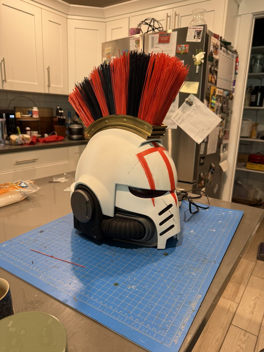 801Warhammer's tweet photo. @adembskibowden book Inspired to make an #EmperorsSpears helmet. It’s at a point I’m happy to share although not done. Redden the Earth!#warhammer40000spacemarine2 #WarhammerCommunity #warhammer40000 #warhammer40k #EmperorsSpears @GW_officialuk bring them back! They’re the best! https://t.co/hLonh1HzTw