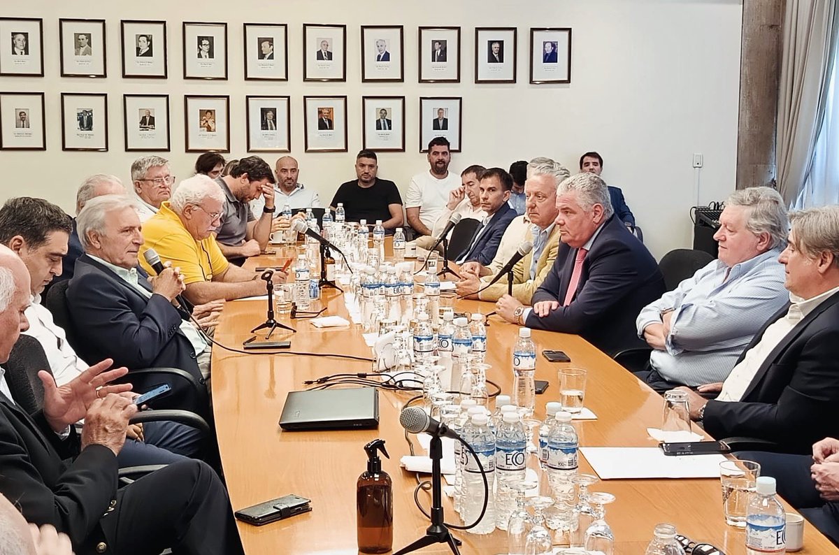 🔹 Cierre de año y proyección al futuro 🔹

🏗️ Ayer se llevó a cabo la última reunión del 2024 en nuestra delegación, donde repasamos los logros del año y planteamos los desafíos y proyectos que nos esperan en el 2025. 💪🏽

#NuestrasEmpresasHacen #ObrasPublicas #ConstruyendoFuturo