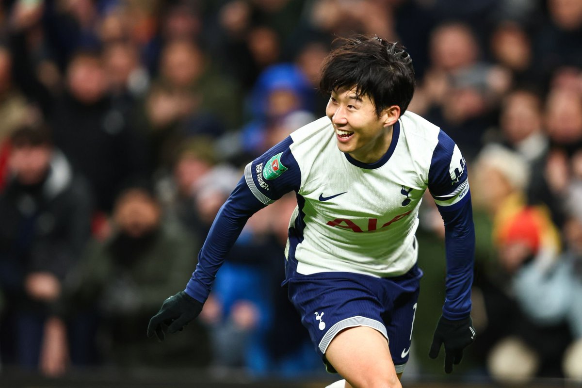 Jusstotb's tweet photo. Son Heung-Min #CarabaoCup https://t.co/Bkb0YCyOBM