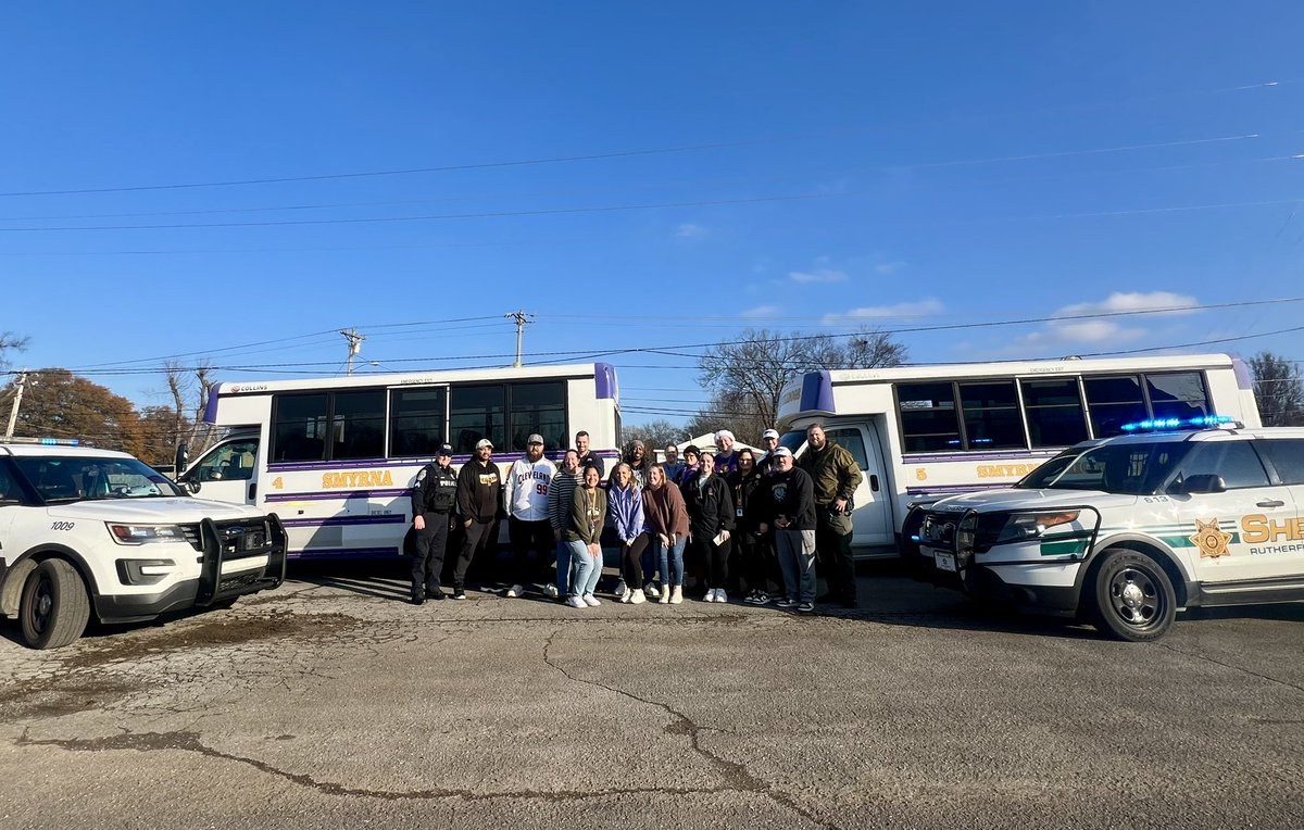 These Bulldogs partnered with the Smyrna FOP to deliver Christmas cheer around town. #onlyoneSHS