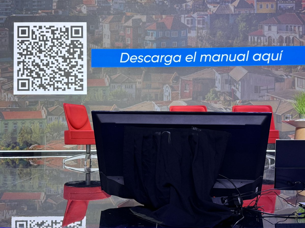 Esta mañana participé en el lanzamiento del Primer Manual de Relacionamiento Comunitario para Concesiones en el auditorio de la <a href="/CChC_Chile/">Cámara Chilena de la Construcción</a>. Se puede bajar desde el código QR indicado