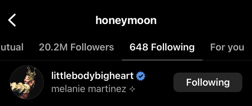 melspurgatory's tweet photo. sometimes i remember that lana del rey follows melanie martinez like what 😭 https://t.co/LySjGZhqc8