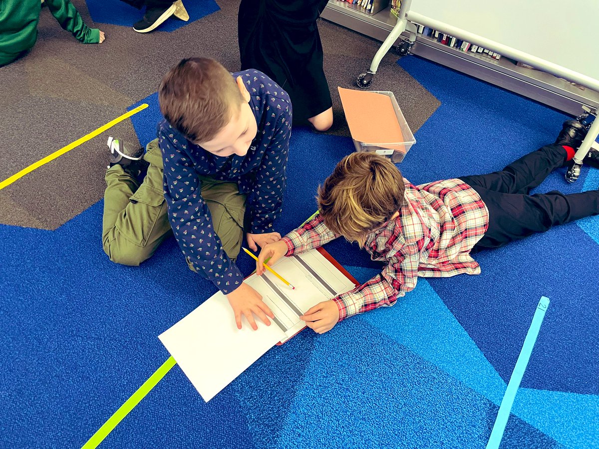 elona_coku's tweet photo. WO third graders were able to identify cause and affect relationship between forces and objects in motion. They started by thinking, sketching and then building the marble run. #WeAreChappaqua #WOSchool #Science #STEAM #teamwork #marblerun #WOGLC @LisaRudovic https://t.co/YTmcq5QeW0