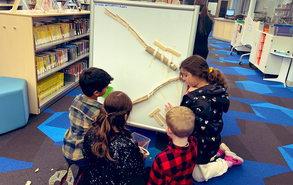 elona_coku's tweet photo. WO third graders were able to identify cause and affect relationship between forces and objects in motion. They started by thinking, sketching and then building the marble run. #WeAreChappaqua #WOSchool #Science #STEAM #teamwork #marblerun #WOGLC @LisaRudovic https://t.co/YTmcq5QeW0