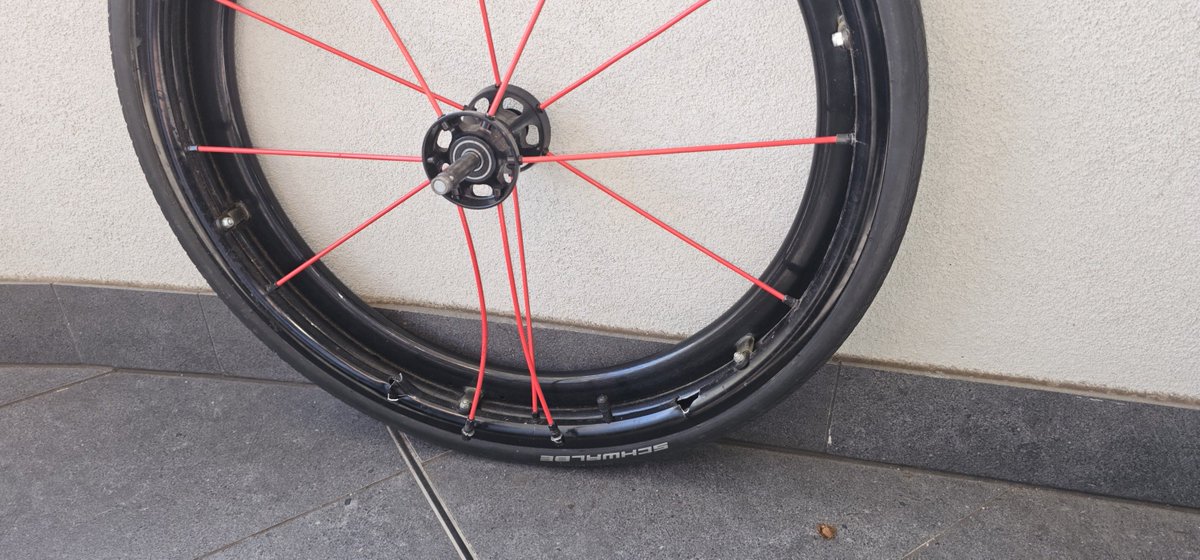 StuartAHurst's tweet image. For those of us in wheelchairs, be aware this is how Virgin's ground staff treats your wheelchair. 👨‍🦽🇳🇵🇦🇺🇳🇿