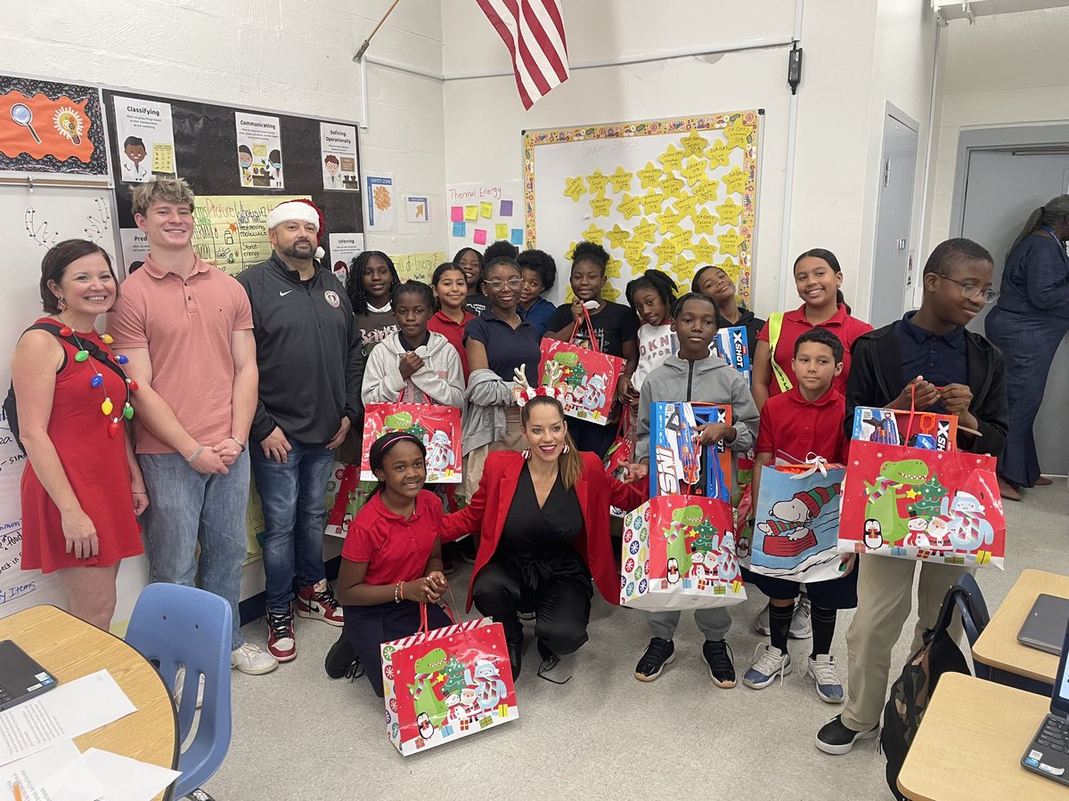 Foster Elementary (@fosterelemhcps) on Twitter photo Wow! #christmaswithclass was amazing for every single student on campus. Special thank you to our donors and Principal Gloria Waite for making this happen! #CommunitySchools @HCPS_FACE <a href="/Community_Sch/">Community Schools in Hillsborough Schools</a> <a href="/TransformHCPS/">HCPS Transformation Network</a> <a href="/HillsboroughSch/">Hillsborough Schools</a> Wow! #christmaswithclass was amazing for every single student on campus. Special thank you to our donors and Principal Gloria Waite for making this happen! #CommunitySchools @HCPS_FACE <a href="/Community_Sch/">Community Schools in Hillsborough Schools</a> <a href="/TransformHCPS/">HCPS Transformation Network</a> <a href="/HillsboroughSch/">Hillsborough Schools</a>