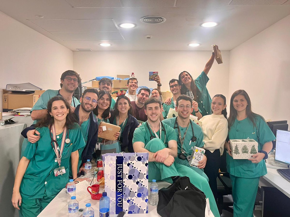 Luis Carlos Maestre Luque (@maestreluque) on Twitter photo El equipo de residentes del HURS es una gran familia 🫀
<a href="/HUReinaSofia/">Hospital Universitario Reina Sofía</a> <a href="/Cardio_HURS/">CardioHURS</a> El equipo de residentes del HURS es una gran familia 🫀
<a href="/HUReinaSofia/">Hospital Universitario Reina Sofía</a> <a href="/Cardio_HURS/">CardioHURS</a>