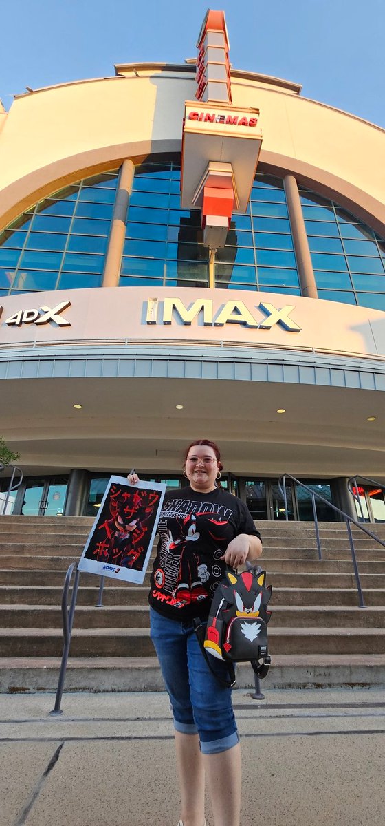 Thank you <a href="/RegalMovies/">Regal</a> for hosting and <a href="/SonicMovie/">Sonic the Hedgehog</a> for the STELLAR movie!!! #SonicMovie3 #4D #FanEvent
