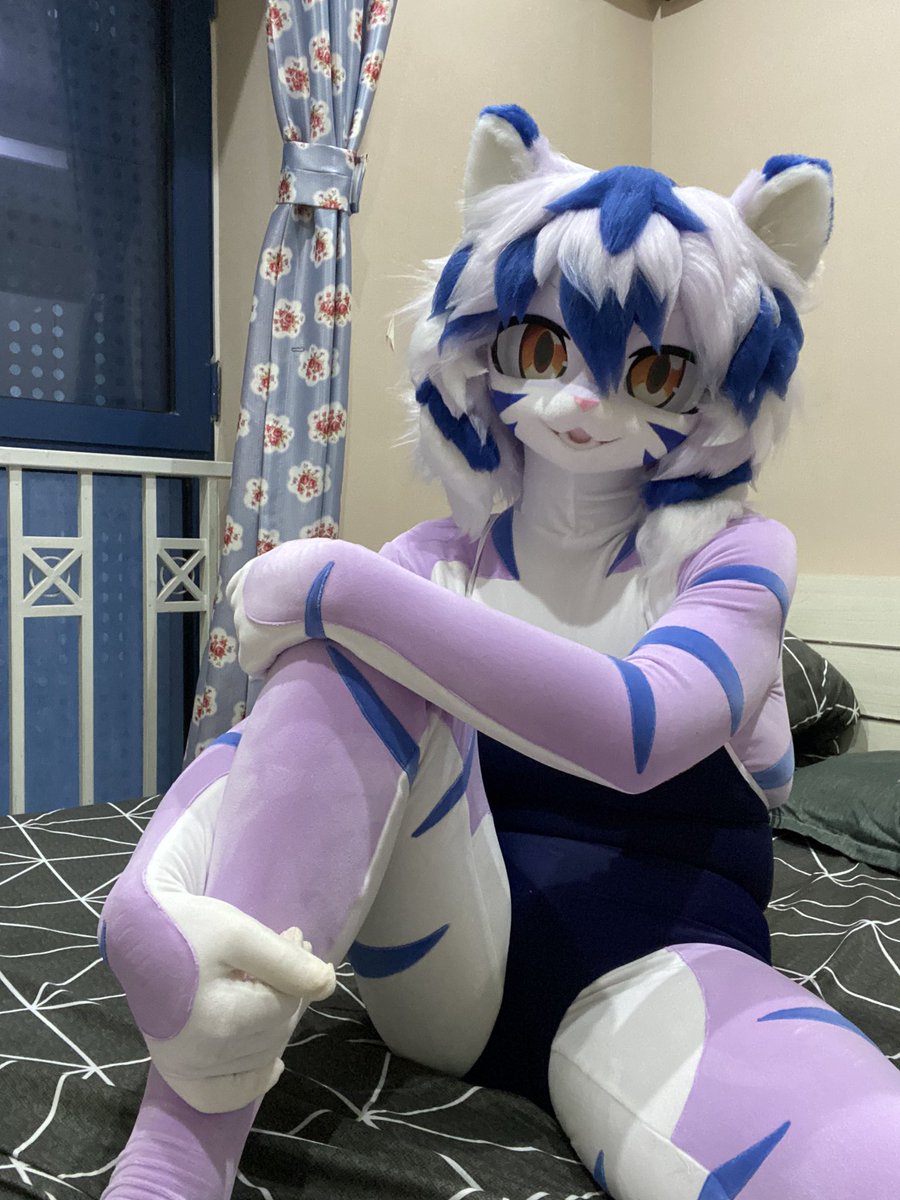 #fursuit #FursuitsFriday