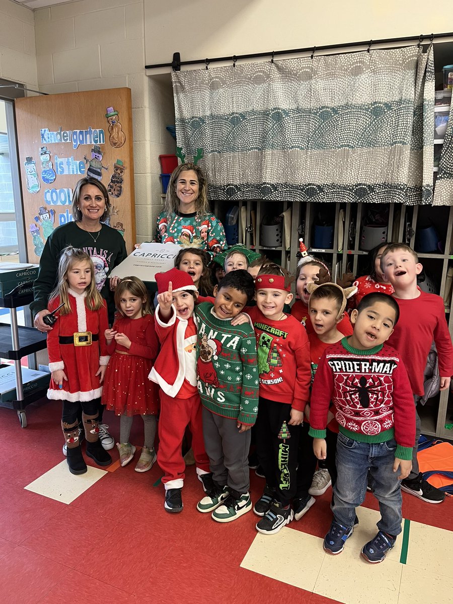 GoMESDukes's tweet image. Congratulations to @ms_toapha Kinders for being class of the month! Today they celebrated with a pizza party with the Principals 🍕@marlborosd @MsAmodeoAP