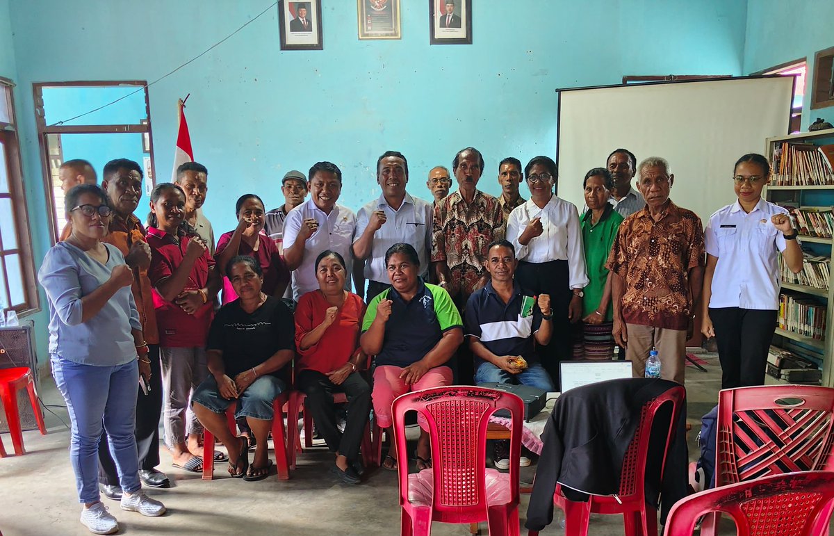 nickdorendo's tweet photo. Bersama Kepala Desa Watoone Kec. #Witihama mendiskusikan Ranperdes ttg Ketertiban Umum. https://t.co/NSaLpn8woF