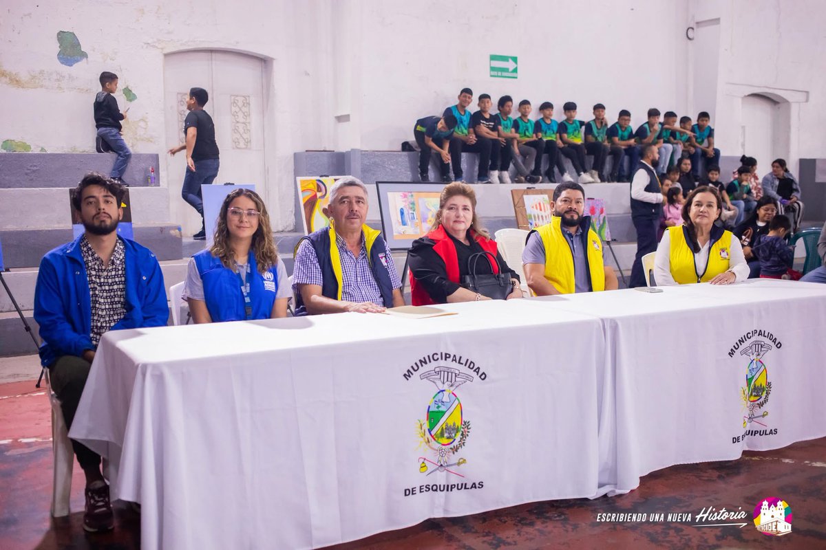 Hoy clausuramos 7 disciplinas deportivas del programa #DeportePorLaPaz 🏅380 niños y niñas culminaron sus cursos vacacionales. En 8 meses, +6000 niñ<a href="/s/">『S』</a>  participaron en actividades en comunidades de acogida. 🌟 ¡Gracias a <a href="/UNPeacebuilding/">United Nations Peacebuilding</a> por su apoyo! 🙌