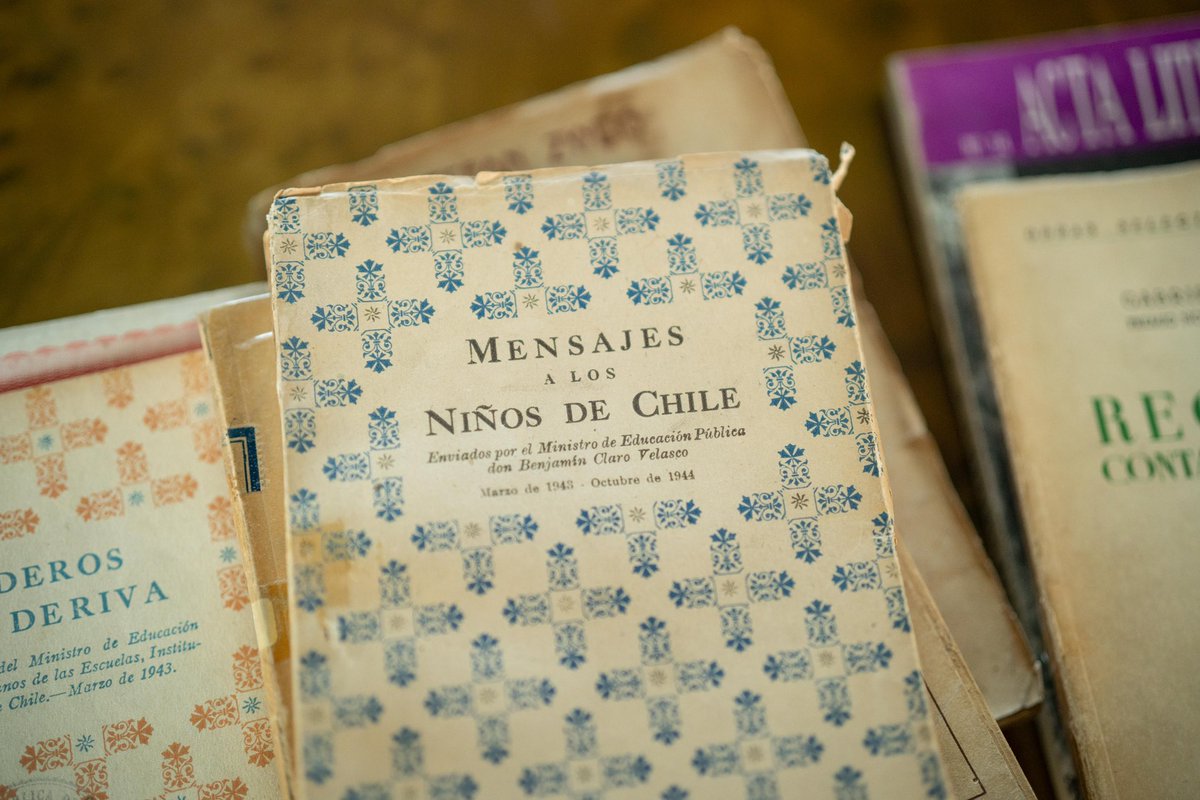 Ñuble es una tierra llena de grandes historias y uno de sus tesoros escondidos es este mural del artista mexicano, David Alfaro Siqueiros, que tuve la oportunidad de conocer hoy en la Escuela México de Chillán. 

Si tienen la oportunidad, las y los invito a conocer la obra que