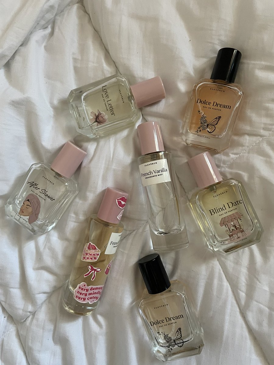 yanaazmill's tweet photo. 4. Perfume Flonerch

My fav perfume local brand!! French Vanilla ni my fav scent. Bau soft and creamy. Memang bau macam cupcake or ice cream vanilla.

Semua perfume Flonerch memang tahan lama😤🫶🏻

https://t.co/v2KHQgdRWa https://t.co/mVYD45wE4M