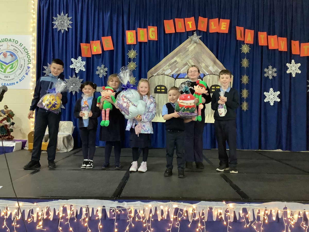 Our Christmas raffle winners! Thank you to the ladies and children who organised this for us all 🎁 ❤️