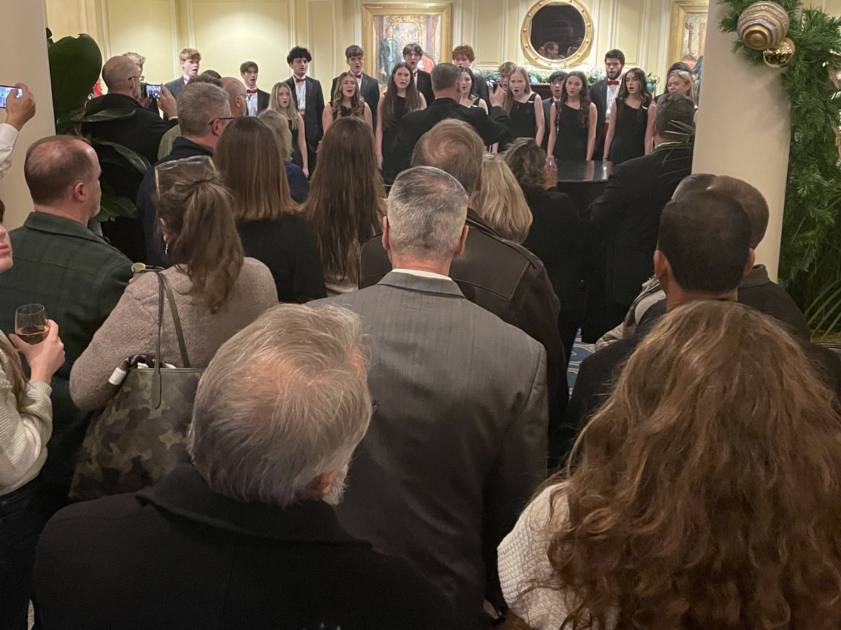 Shawn DeRose (@shawnderose) on Twitter photo Check out the <a href="/AnnandaleAtoms/">Annandale High School</a> Singers spreading holiday cheer at the Willard Hotel! 🎶 So proud of our talented students for sharing their voices and representing #AtomNation! Check out the <a href="/AnnandaleAtoms/">Annandale High School</a> Singers spreading holiday cheer at the Willard Hotel! 🎶 So proud of our talented students for sharing their voices and representing #AtomNation!