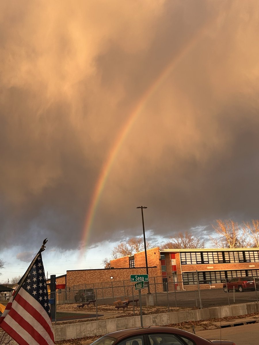 NDP_KS's tweet photo. @NWSTopeka Had a little pop up shower come through. It’s reminds me of the saying “you can’t have the rainbow without the rain“. https://t.co/ONU31GWJAz