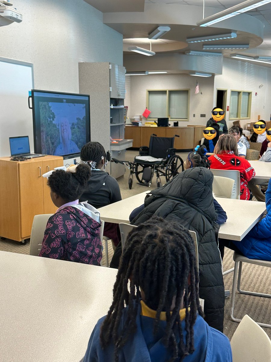 ms_blacksclass's tweet photo. this week, 5th grade got to zoom with scientist Meg Lowman from Kathryn Lasky’s book, The Most Beautiful Roof in the World! What an amazing opportunity to ask her questions about studying the rainforest! Students have been working with this book throughout EL module 2! https://t.co/uLLCnk41QP