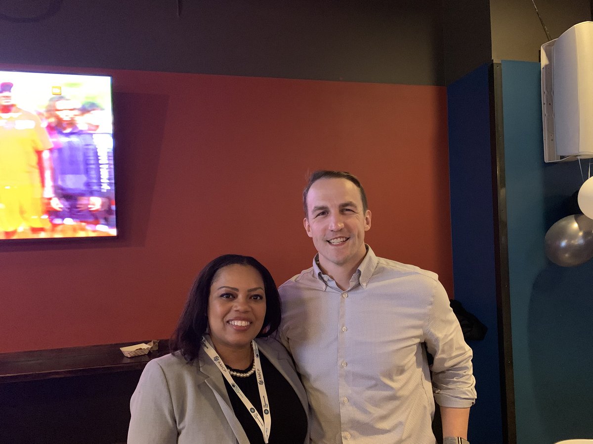 docwithapurpose's tweet image. TBT: I attended the Alliance for #HealthPolicy Post-Election Symposium Reception, a fun relaxed way to connect with health policy leaders & exchange ideas!
Highlight: Reconnecting w my old friend @jakequintonMD to discuss our shared work in healthcare transformation. #MedTwitter