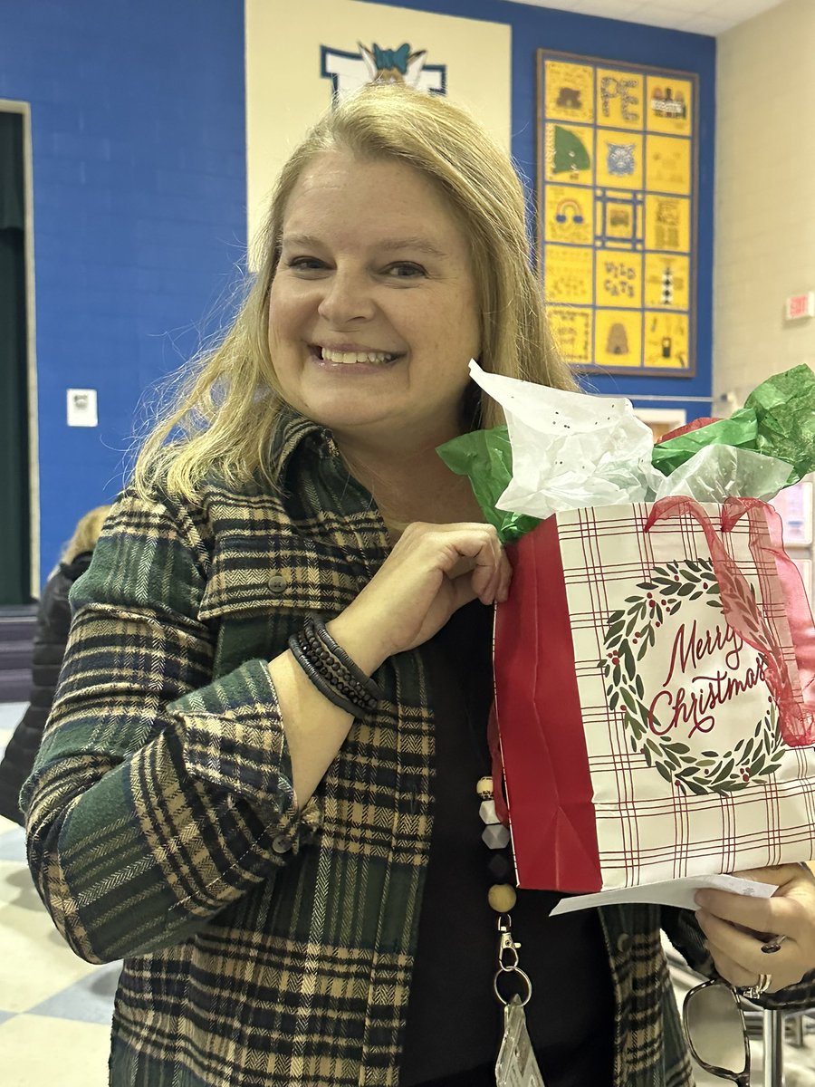 Annessia Lee tweet media