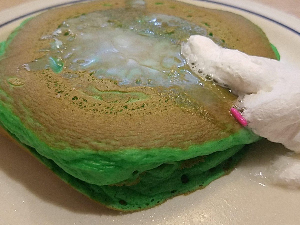 IHoP Grinch Cum Pancakes (2018-2019): A promotional tie-in for the animated "Grinch" film, this holiday pancake featured green food dye, penis shaped whipped topping, and actual Grinch cum