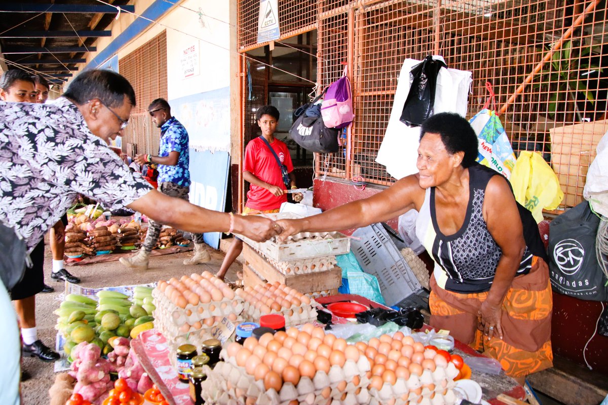 bimanprasad's tweet photo. Awesome connecting with hardworking vendors in Lautoka! Supporting local farmers &amp; SMEs is key to building a stronger economy. Let’s work together for a brighter future! 🌱🤝#SupportLocal #Lautoka #SMEs #StrongerTogether @FijiGovernment https://t.co/ZIMdHNuGIM