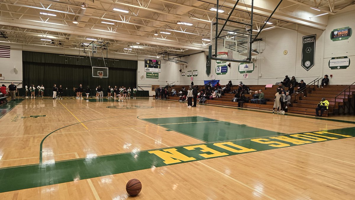 NJ Ladies Hoops (@njladieshoops) on Twitter photo HALF TiME
Opening night here at the <a href="/RCLionsDen/">RC Lions Den</a> for open night in the Union Conference for rivals
<a href="/cranfordgbb/">CranfordGBB</a> 4 <a href="/CoachSkal/">Allison Skrec</a> RC Alum Allison Skrec - 21
Led by <a href="/bellaCuranovic/">Isabella Curanovic</a>
OVER
Host <a href="/RCGrlsBasketbll/">RoselleCatholicGBB</a> - 18
4 coach Grant
RC is Led by the electric '25 <a href="/jasminmckay__/">jasmin</a> Gabby HALF TiME
Opening night here at the <a href="/RCLionsDen/">RC Lions Den</a> for open night in the Union Conference for rivals
<a href="/cranfordgbb/">CranfordGBB</a> 4 <a href="/CoachSkal/">Allison Skrec</a> RC Alum Allison Skrec - 21
Led by <a href="/bellaCuranovic/">Isabella Curanovic</a>
OVER
Host <a href="/RCGrlsBasketbll/">RoselleCatholicGBB</a> - 18
4 coach Grant
RC is Led by the electric '25 <a href="/jasminmckay__/">jasmin</a> Gabby