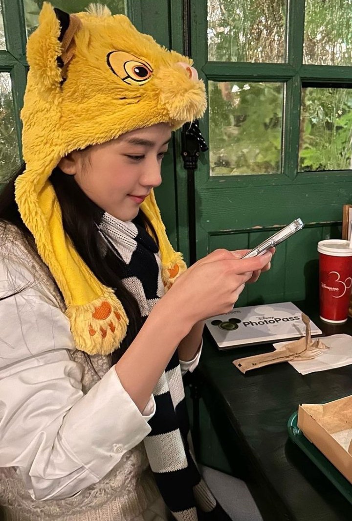 jisoospic's tweet photo. https://t.co/2RUJVBmtgb