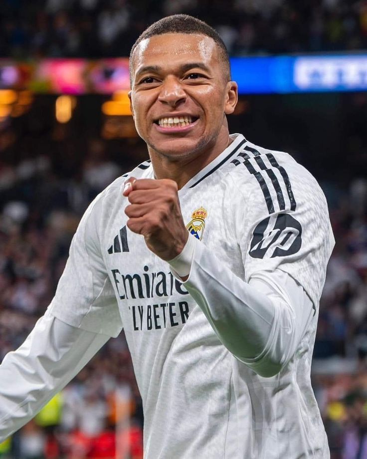 theMadridZone's tweet photo. Happy birthday to @KMbappe, who turns 26 years old today! https://t.co/8aN97i4f39