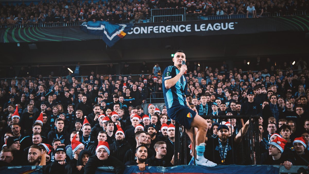 DIF_Fotboll's tweet photo. En av de största 🥹💙 https://t.co/p1qKv6x1US