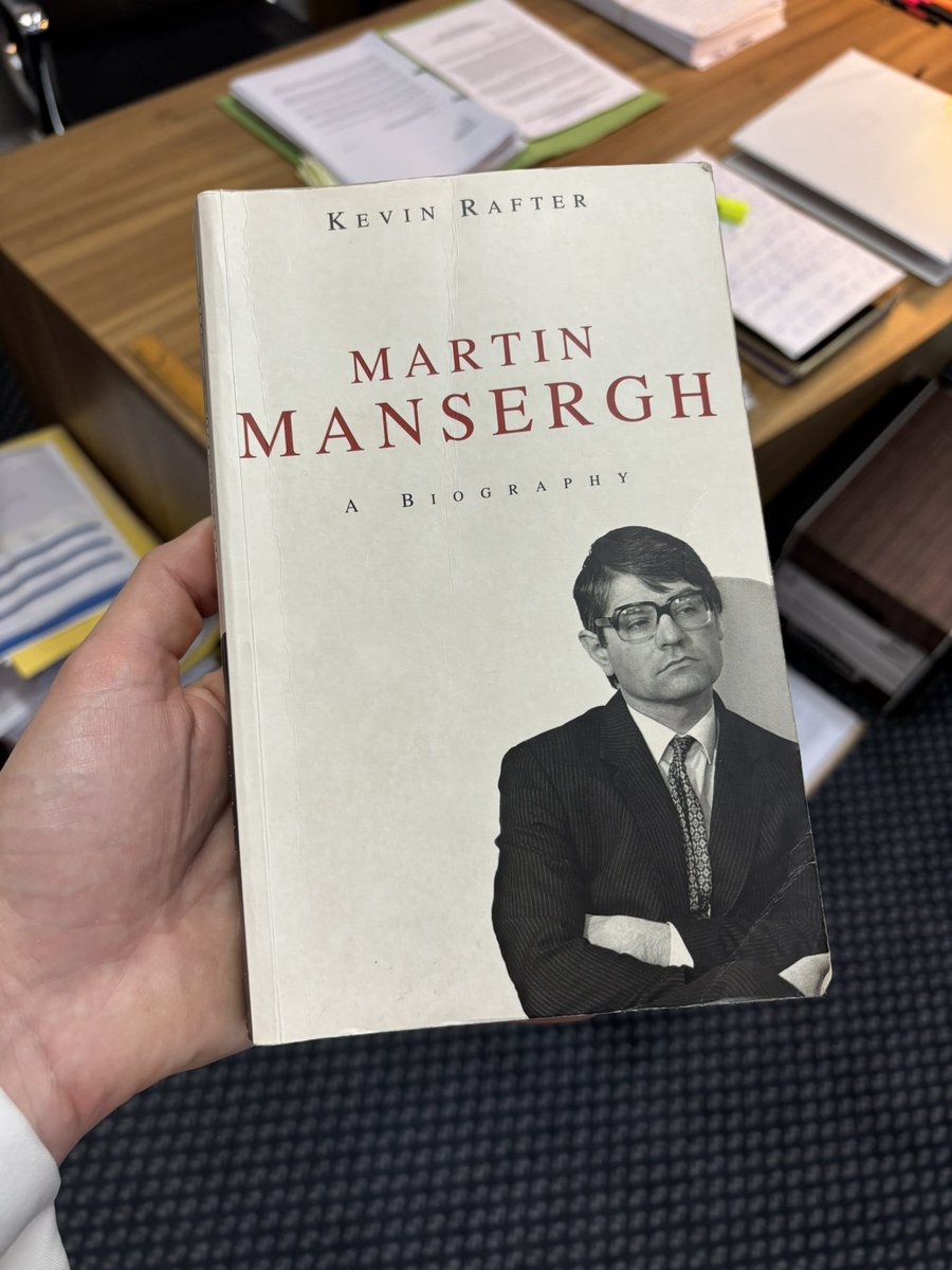 If you’re interested in understanding how peace was achieved in #NorthernIreland then Kevin Rafters biography on Martin Mansergh is well worth a read. The Fianna Fáil special advisor to Haughey, Reynolds and Ahern was a remarkable genius to whom we will be forever indebted 🙏