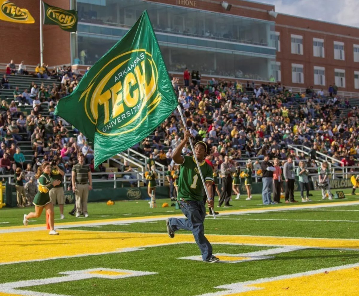 Very Grateful to receive an offer from <a href="/ATUFootball/">Arkansas Tech Football</a> Thank you! <a href="/RoyThompsonFB/">CoachThompson</a>. <a href="/BvilleFB/">Bentonville Football</a> <a href="/CoachJGrant/">Jody Grant</a> <a href="/BHS_TigerPride/">BHS Athletics #TigerDNA</a> <a href="/ArSportsNet/">Arkansas Sports Network</a> <a href="/HootensARFBall/">HootensARFootball</a> <a href="/CoachDanenhauer/">Aaron Danenhauer</a> <a href="/bhscoachcecil/">Jared Cecil</a>