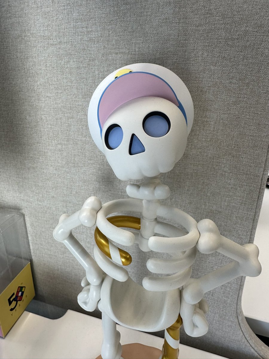 sleepy.zzz tweet media