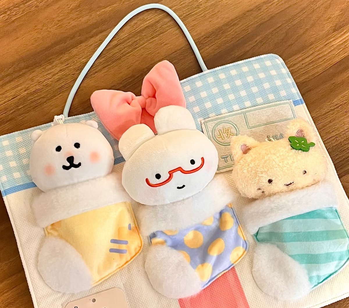 💗 신상 10cm 인형 포켓 보관 벽걸이 정리함

+ 폼 공지를 꼭 읽고 참여해주세요

📍 takemm.com/prod/view/37192

📆 ~12/30 23:59

#FOLLOW + #RT 추첨으로 해당 진행상품을 드립니다!